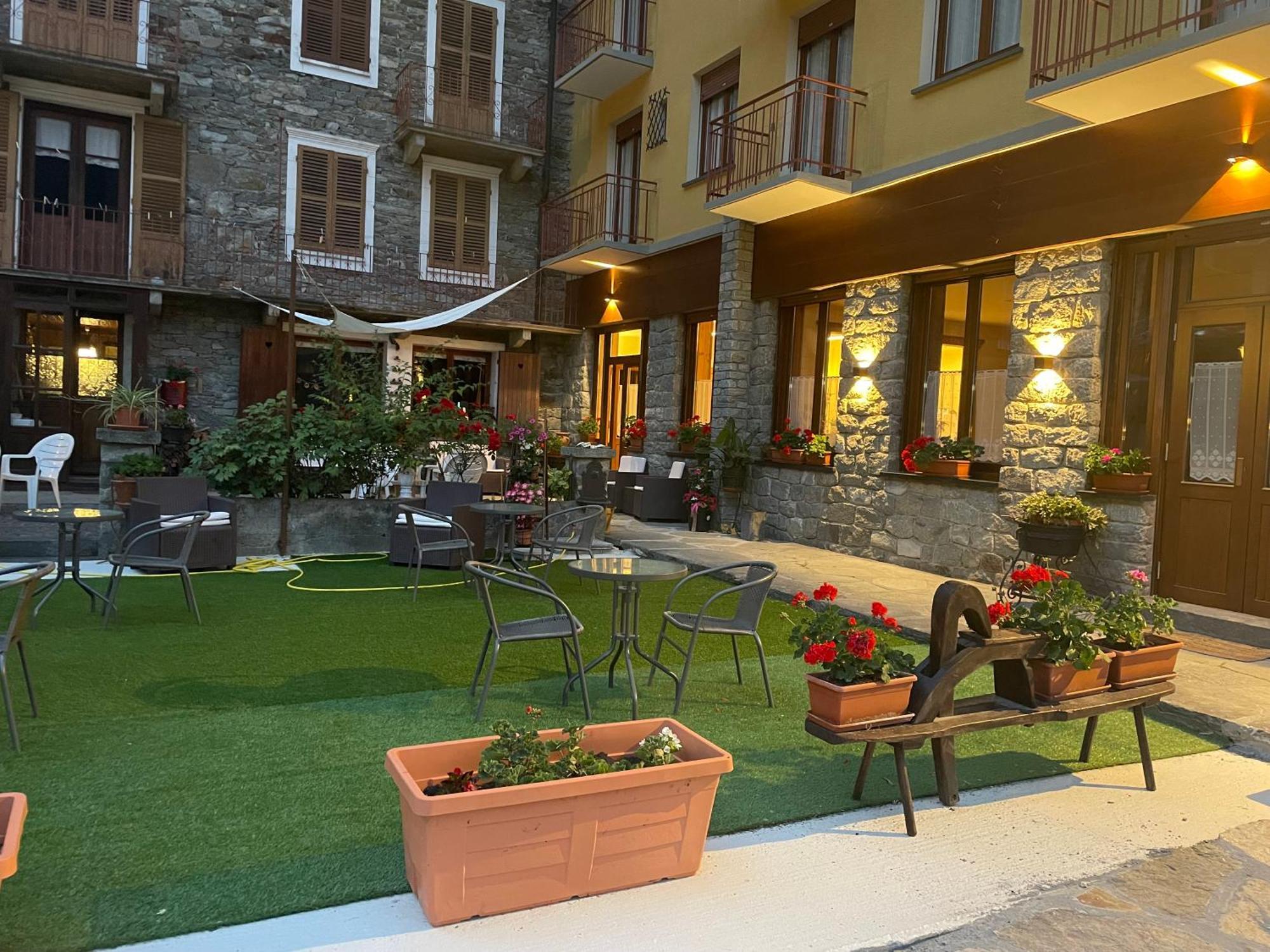 Albergo Mologna Gaby Dış mekan fotoğraf